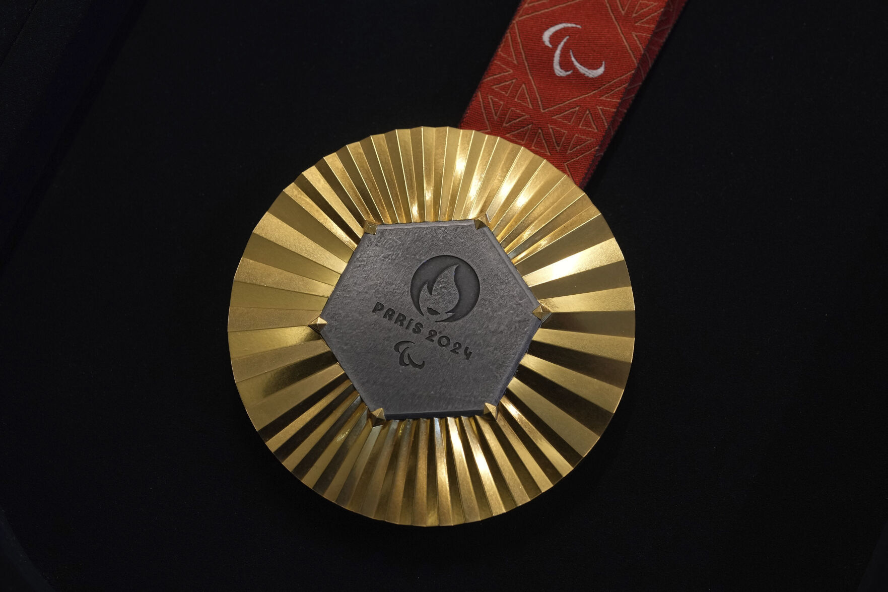 OLY Paris 2024 Medals Eiffel Tower